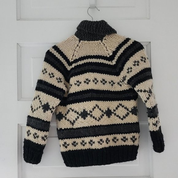🍁 Youth Cowichan Knit Sweater Jacket 🍁 - Picture 2 of 3